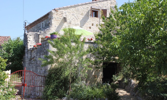 Mouzieys-Panens Casa | Granero antiguo restaurado con buen gusto 3 millas de Cordes sur Ciel Tarn