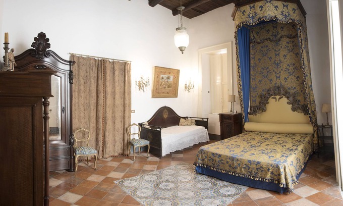 Naples City Centre Apartamento | Centro antiguo, cerca del Duomo, Iglesia de Santa Chiara, capilla Sansevero