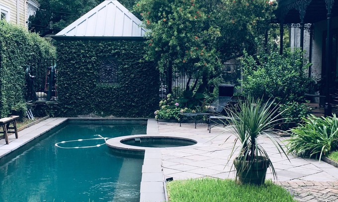 Lower Garden District Casa | Ultimate Garden District Stay