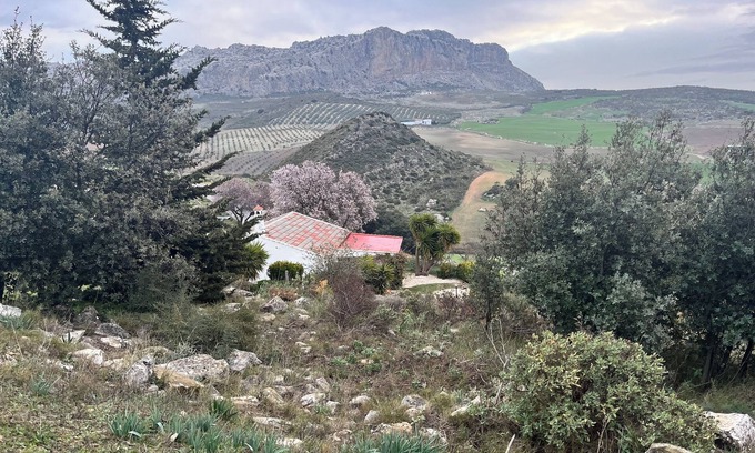 Antequera Cabaña | Andalucían Serenity at El Torcál