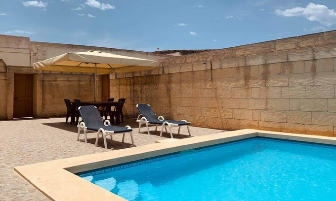 Victoria Otro | Andar Farmhouse located on the outskirts of Victoria, capital city of Gozo