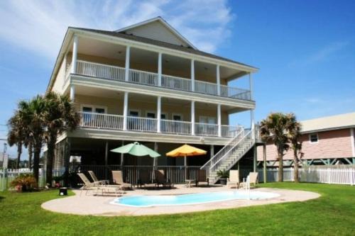 Cherry Grove Beach Casa | Anderson Cottage Oceanfront Beach House with Pool in Cherry Grove