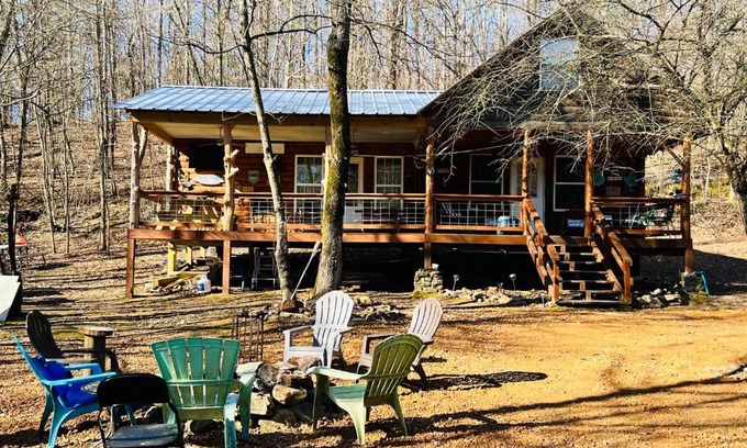 Athens Villa | ANDERSONS PARADISE CABIN IN THE WOODS ALBERT PIKE ARKANSAS