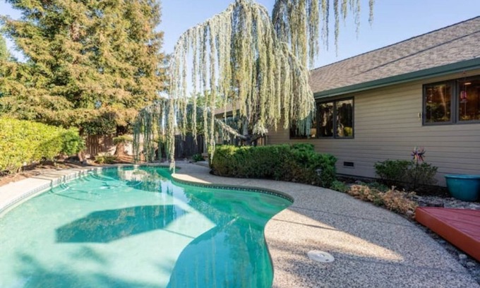 Redding Casa | Andes Restful Retreat