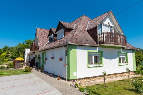 Balatongyorok Apartamento | Andrea Apartmanház