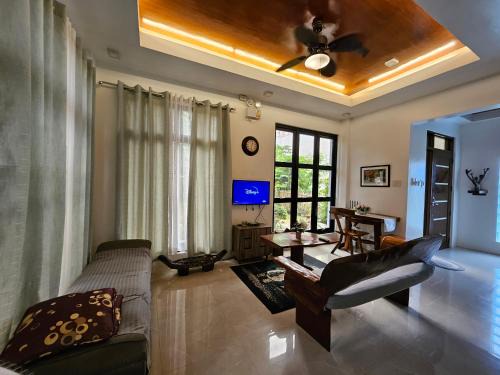 Puerto Princesa City Centre Casa | Andrew n Sophia's Guest House