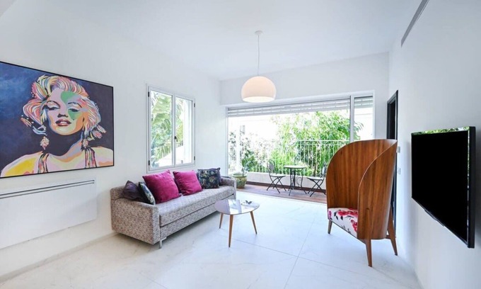 Tel Aviv Promenade Apartamento | Andy Warhol at Hakerem by Holyguest