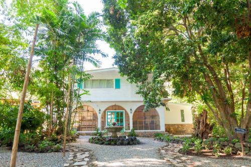 San Pedro Sula Hotel | Angeli Gardens Boutique Hotel