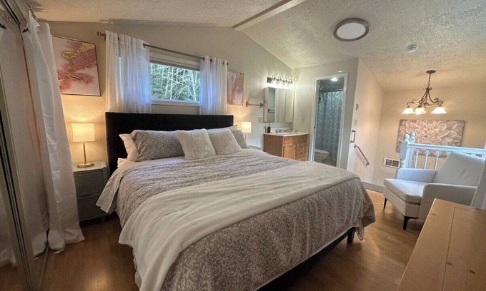 Brookings Casa | Angels Nest Summary: