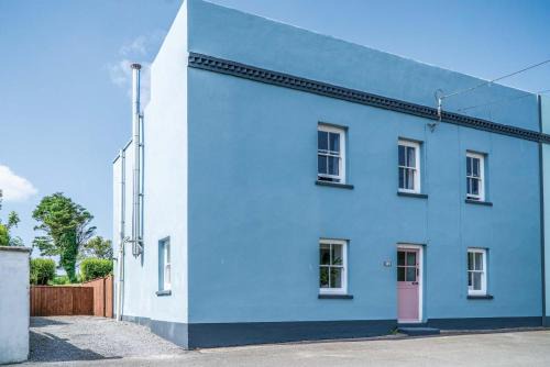 Angle Casa | Angle Adventures - 4 Bedroom Cottage - Angle