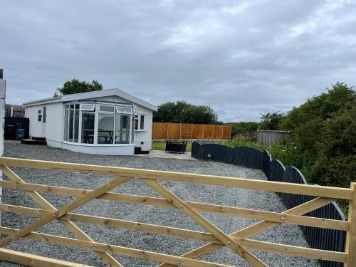 Caergeiliog Chalet De Esquí | Anglesey hidden getaway
