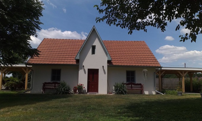 Fulopjakab Cabaña | la casa de Tania Angyalok significa el ángel.