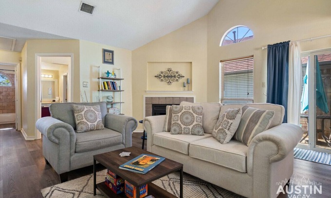 Wells Branch Apartamento | Anita Marie xxxxxxxx