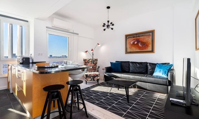Penha de Franca Apartamento | Amazing apartment with incredible views overlooking Lisbon