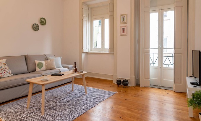 Penha de Franca Apartamento | Anjos' City Escape by LovelyStay - 2