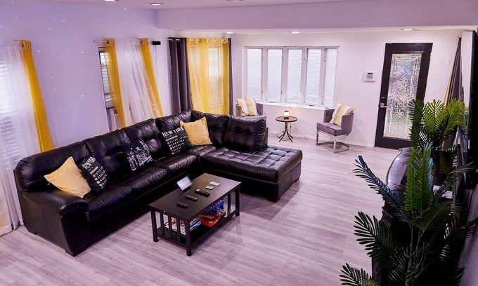 Queens Casa | Ann City Experience