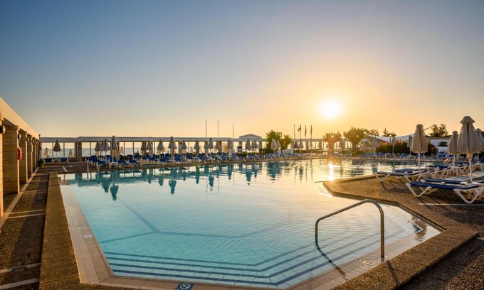 Anissaras Complejo | Annabelle Beach Resort