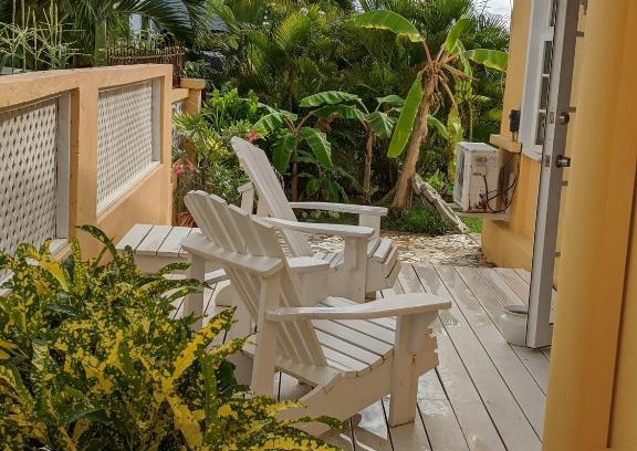 Oistins Apartamento | Anne's Villa