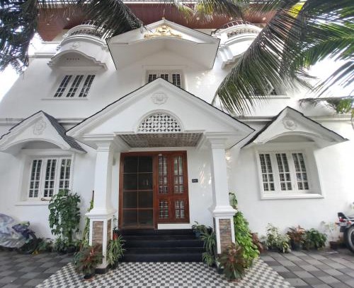 Kochi Cama Y Desayuno | annies inn homestay