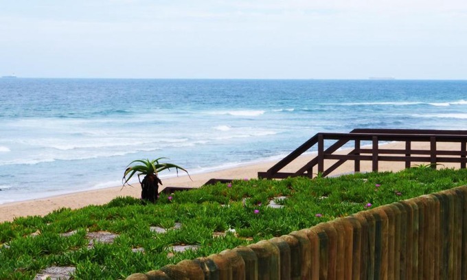 Bluff Apartamento | Ansteys Beach Self Catering Apartments