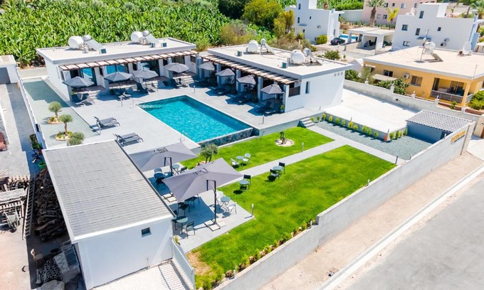 Peyia Town Apartamento | Antesia Coral Bay Resort by Ezoria Villas - Adults only