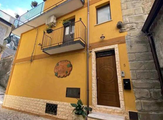 Motta Camastra Apartamento | Antico Borgo - A due passi dalle Gole Alcantara