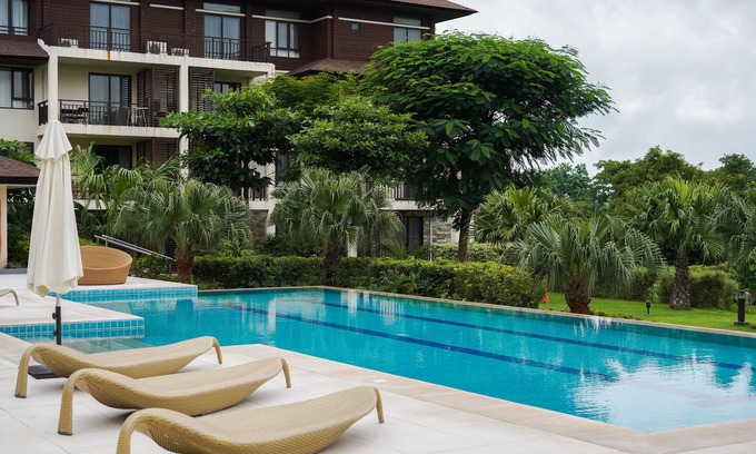 Morong Condominio | ANVAYA COVE MAR BREEZE VERANDA