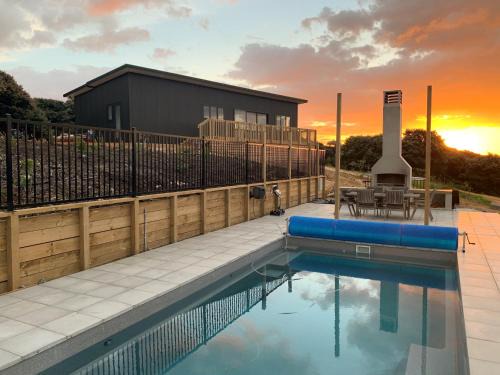 Omiha Casa | Anzac Bay Views Orchard House