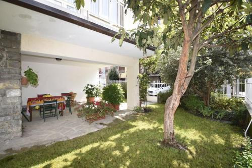 Lecco Casa | Anzio 9 Guest House
