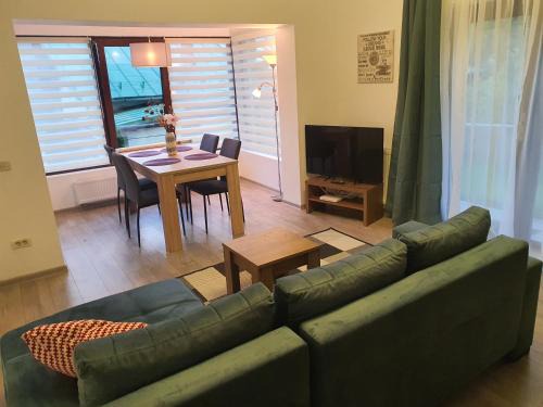 Sinaia Apartamento | AOSTA VALLEY SINAIA