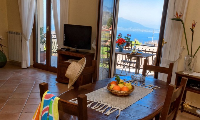 Sant'Agata sui Due Golfi Apartamento | Apartamento en el centro, con vistas al Golfo de Nápoles y el Vesubio, parking, Wi-Fi