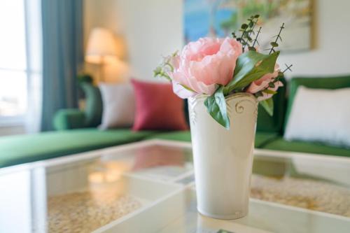 Saints Constantine and Helena Apartamento | Apartment A'MORE