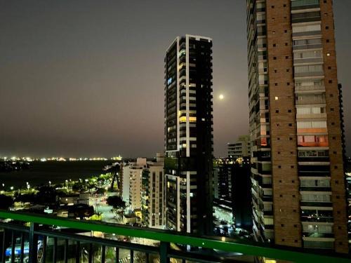 Santa Helena Apartamento | Apart Hotel quarto e sala mobiliado na Enseada do Sua