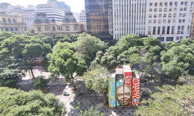 Centro Apartamento | Apartamento Espaçoso na Cinelândia - Centro RJ. Metrô na Porta, VLT e Ônibus