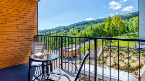 Swieradow-Zdroj Apartamento | Apartament 18 Resort Izerski obok Sky Walk z ogólnodostępną sauną - 5D Apartments