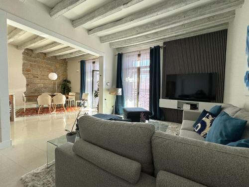 Ciutat Vella Apartamento | Apartament Colon Bcn 130 mts 3 Dormitorios Port Vell