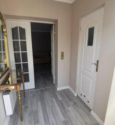 Zielona Gora Apartamento | Apartament - dom