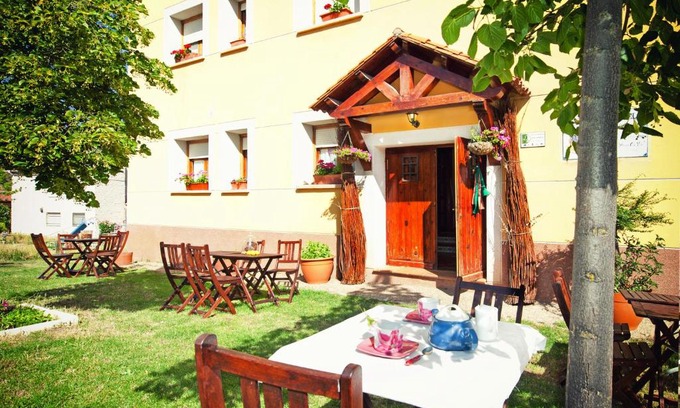 Peralejos de las Truchas Apartamento | Apartamentos El Pajar del Abuelo