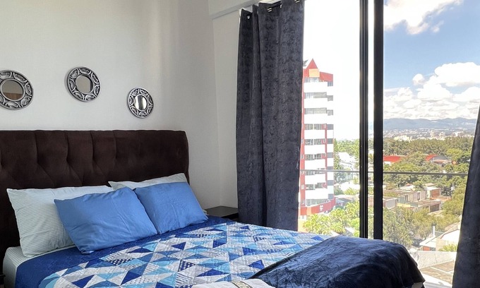Colonia Bella Aurora Apartamento | Apartamento con la Mejor Vista de Guatemala