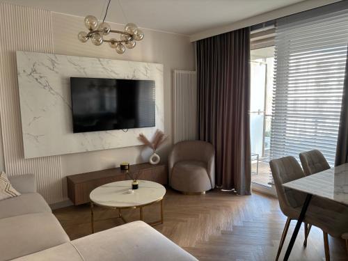 Kielce Apartamento | Apartament Kaszmir - garaż podziemny, duży taras, dostęp 24h