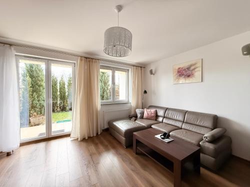 Polanica-Zdroj Apartamento | APARTAMENT POD GWIAZDAMI, z dwoma ogródkami i dwoma tarasami