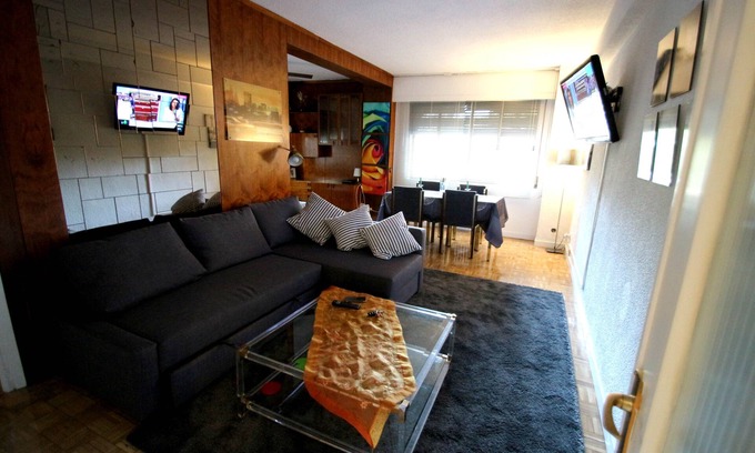 Pena Grande Apartamento | Apartamento, amplio y luminoso, cerca del centro de Madrid, a 2 min del metro.
