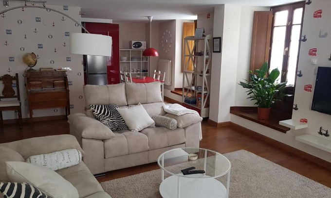 Figueras (Castropol) Apartamento | Apartamento Cine Colón