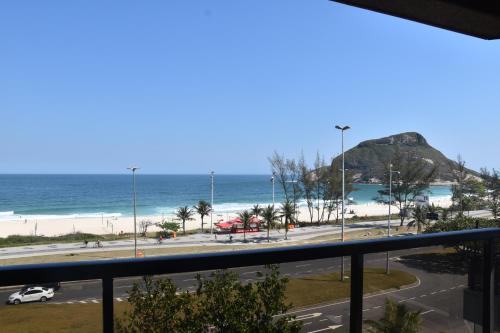 Recreio dos Bandeirantes Apartamento | Apartamento completo