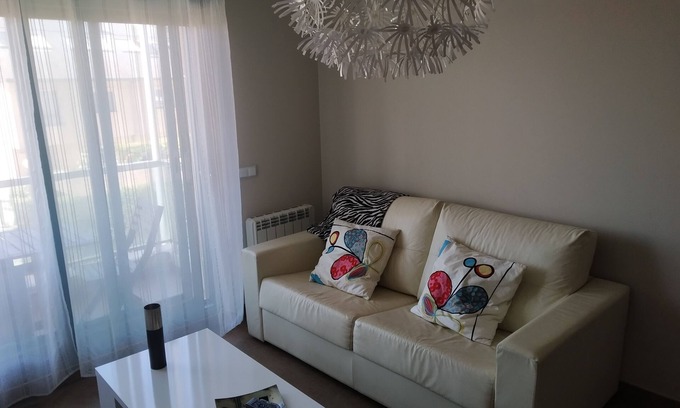 Sanxenxo Apartamento | Apartamento con terraza cercano a la playa
