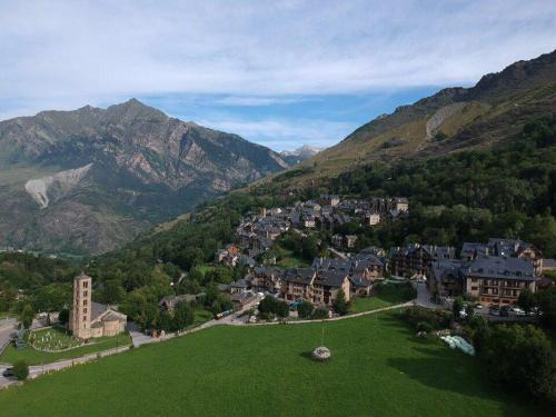 Taull Apartamento | Apartamento con terraza y vistas panorámicas en Taüll con plaza de parking
