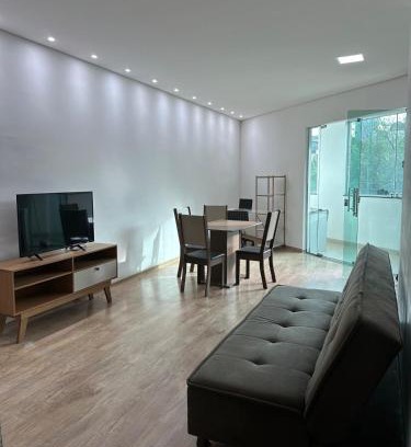 Nossa Senhora da Gloria Apartamento | Apartamento de 2 quartos espaçoso!