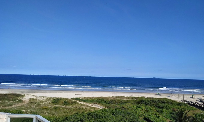 Pontal do Parana Apartamento | Apartamento de Cobertura Frente Para o Mar, Praia Ipanema, PR. Vista Maravilhosa