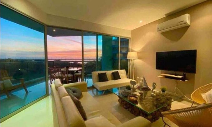 Cartagena Walled City Apartamento | APARTAMENTO DE LUJO 3 HABITACIONES CON JACUZZI HOTEL SONESTA MORROS