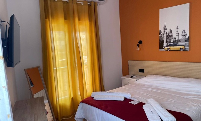 Arganda del Rey Hotel | Apartamento Hab + Salon - Balcon a plaza Constitucion